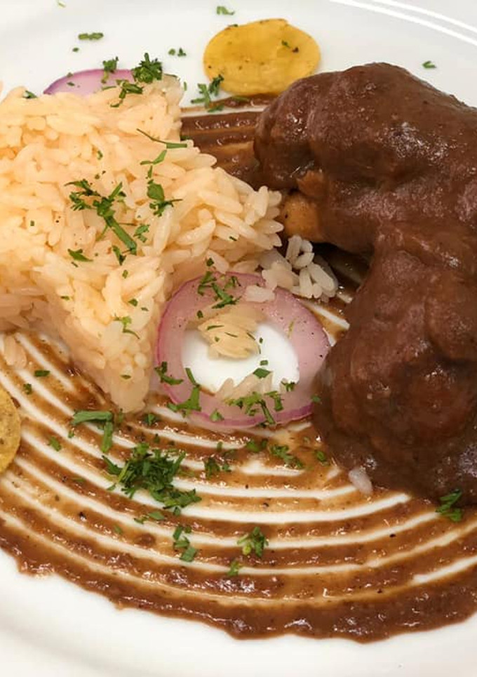 Una foto de Mole poblano