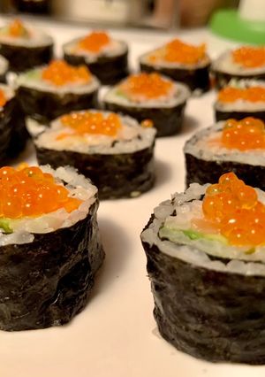Una foto de Makis de Atún y Salmón