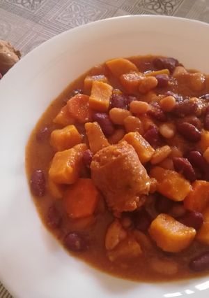 Foto principal de Potaje de alubias con boniato🍠🥄