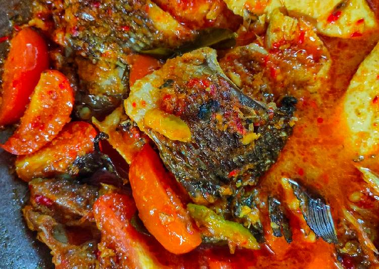 Langkah memasak Ikan mas Asam Pedas, Bisa Manjain Lidah