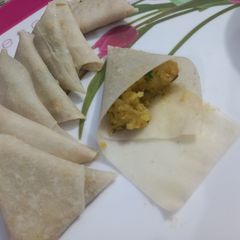 Potato mini samosa A picture of Potato mini samosa.