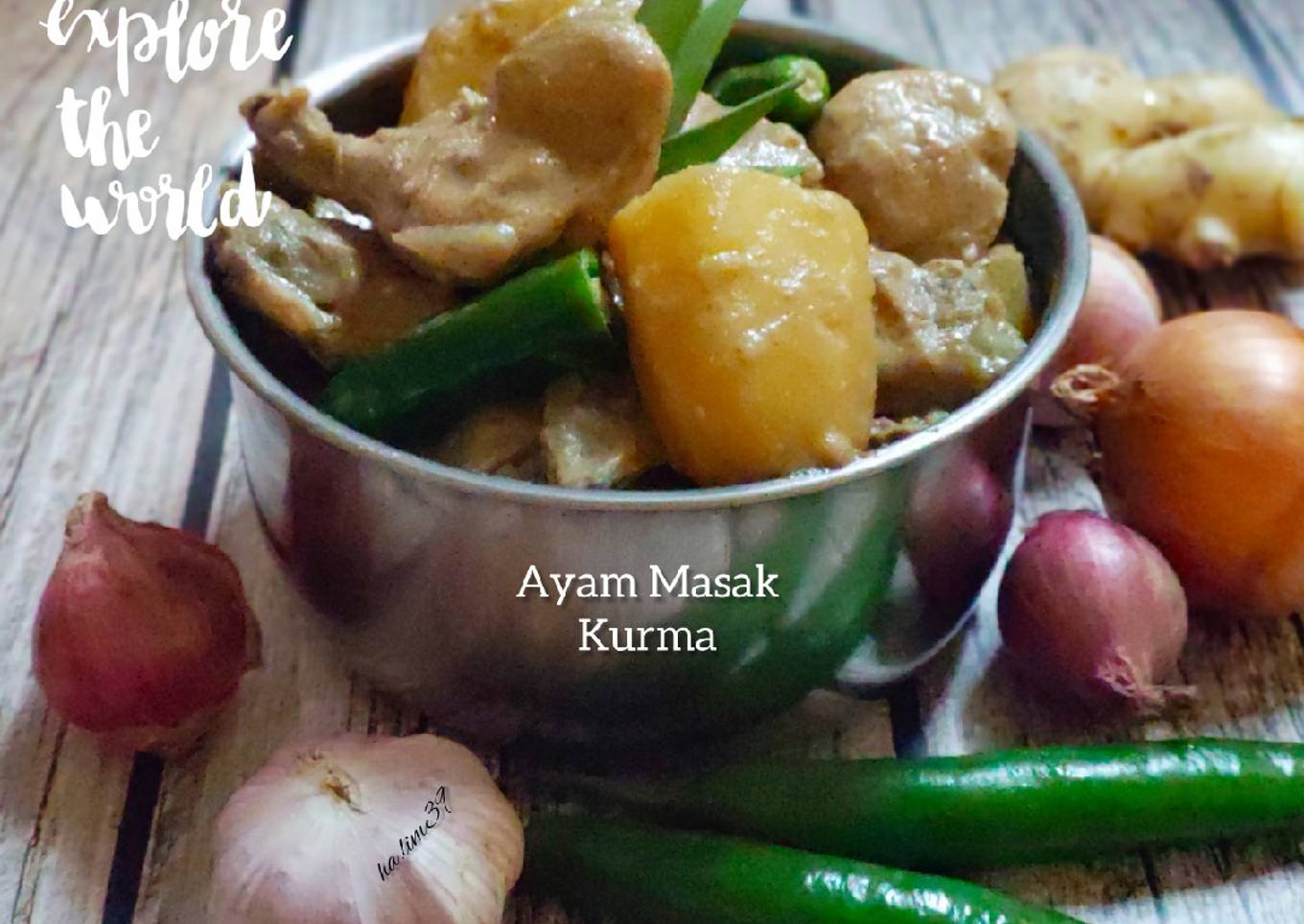 Ayam rebus dengan kurma