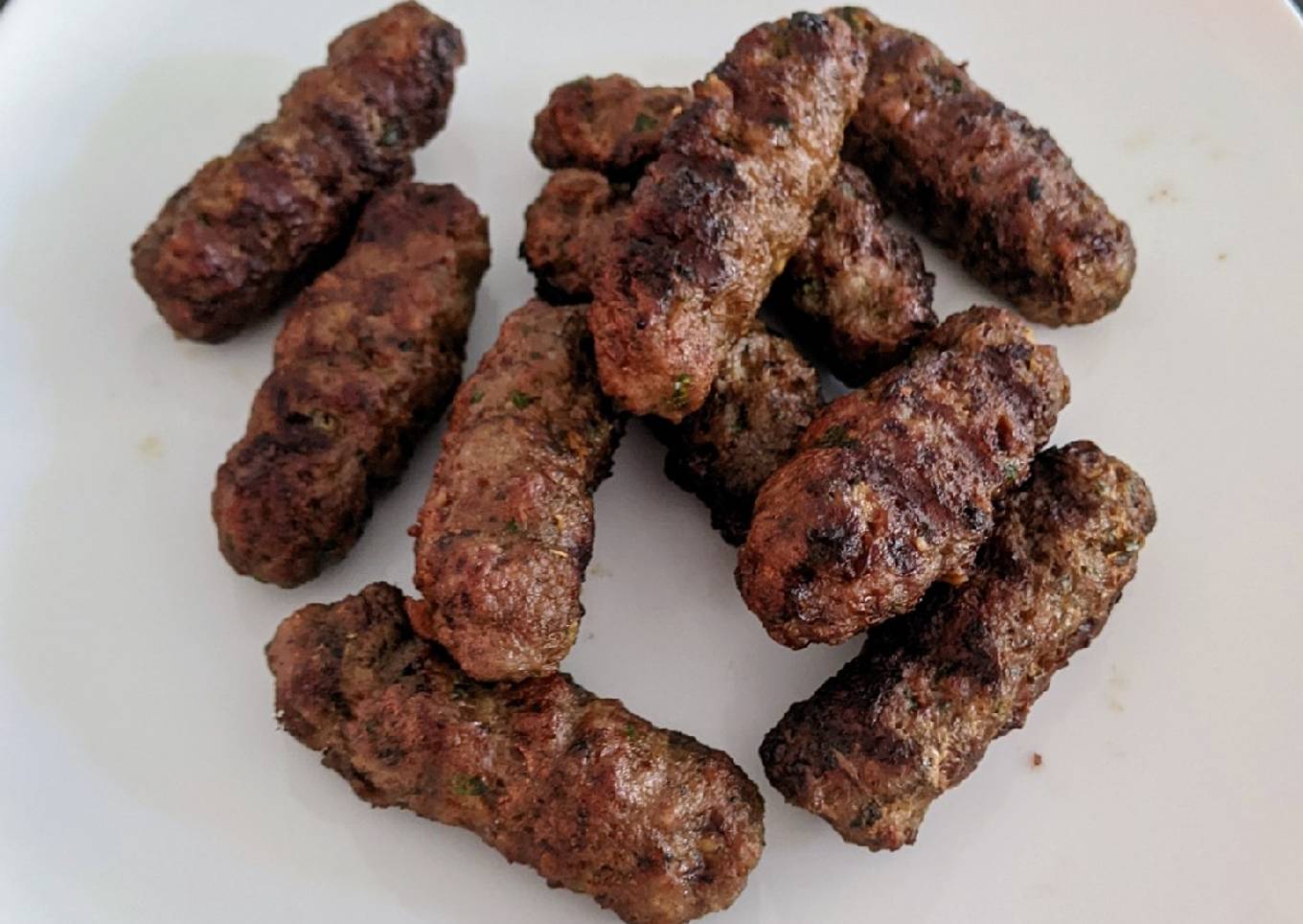 Ćevapčići (small grilled kebabs)