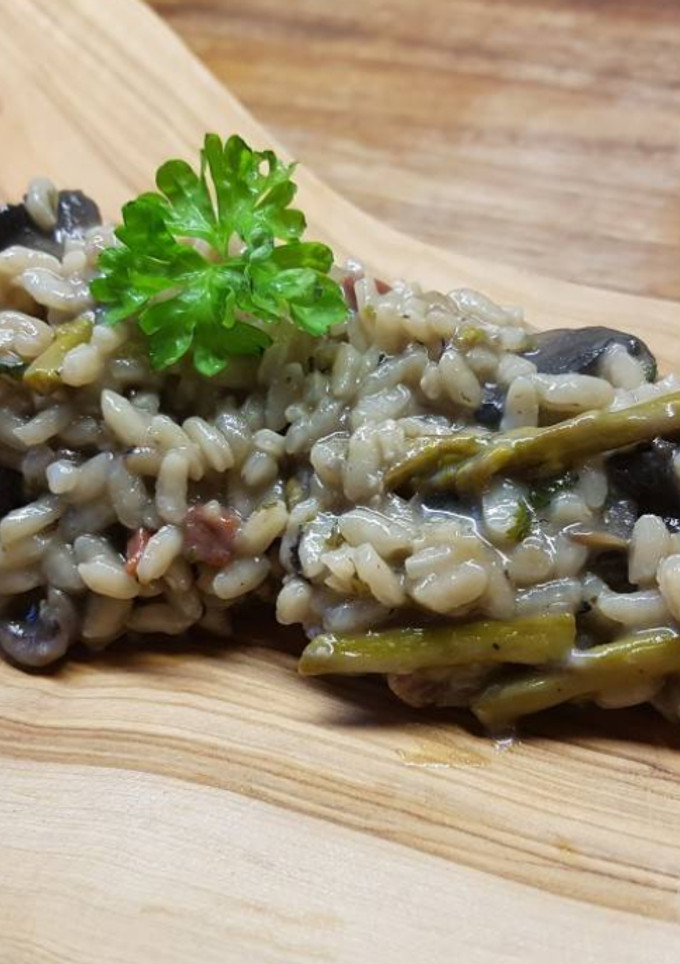 Una foto de Risotto con champis y espárragos sin gluten