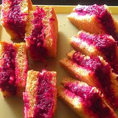 A picture of Beetroot sandwich.