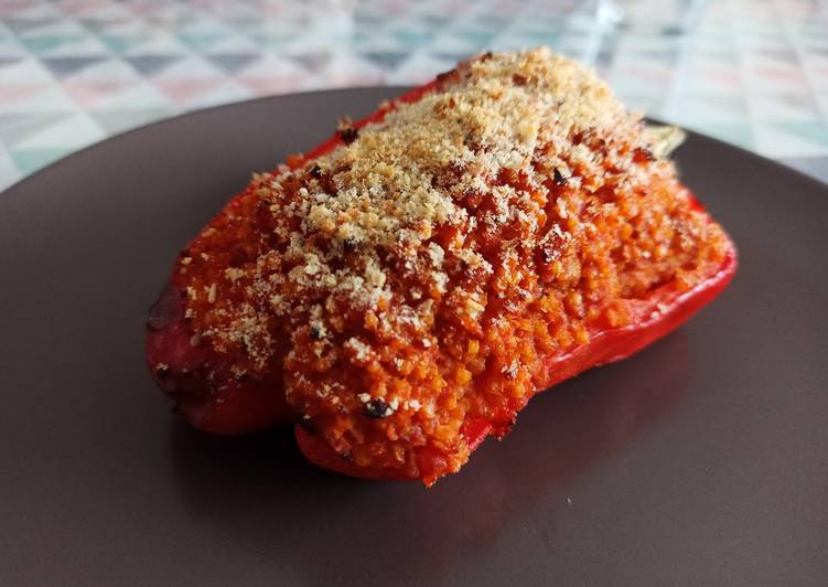 Pimientos al horno rellenos de mijo y soja texturizada