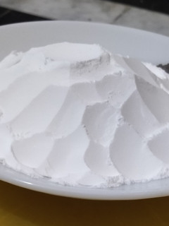 A picture of Homemade icing sugar.