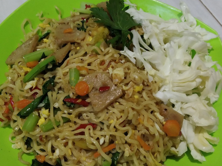 Bagaimana Menyiapkan Mie goreng sederhana yang Enak Banget