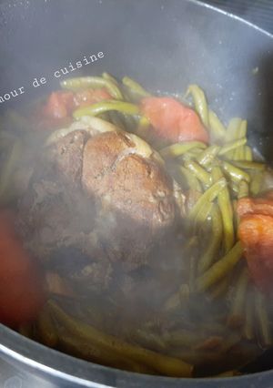 Une photo de Tajine d'agneau aux haricots verts 🍴