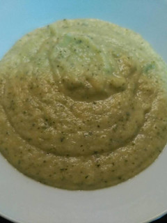 Una foto de Crema de calabacín con verduras