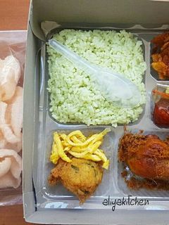 Foto resep Nasi uduk Hijau/daun pandan,, dkk