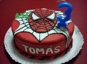 Una foto de Torta el hombre araña cumpleaños de Tomás