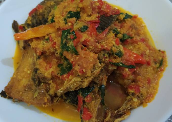 Ikan mas sambal woku