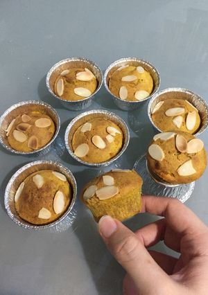 Foto resep Pumpkin Almond Muffin - kue labu kuning