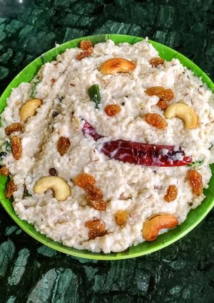 A picture of Curd Broken Wheat.