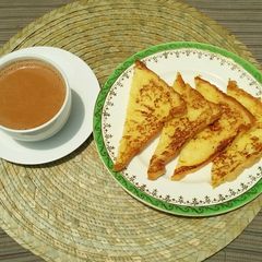A picture of French Toast💛🍕🍞.