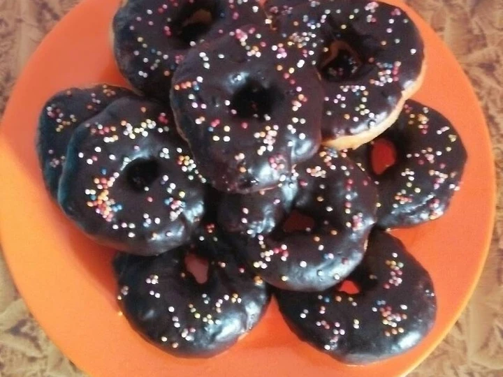 Langkah Mudah untuk Membuat Resep Donat empuk choco springkel yang  Bikin Ketagihan Anti Ribet, Lezat