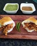 Kanda bhaji pav