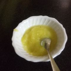 A picture of Apple puree.
