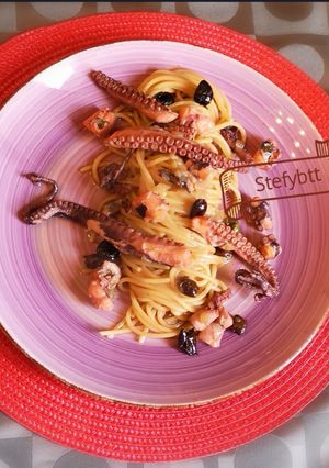Foto di Spaghetti piccanti al polpo (Spaghetti del pescatore)