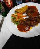❤🌹Fry Chicken Steak with red sauce n vegetables n egg🌹❤