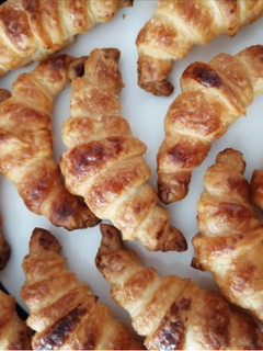 Una foto de Mini croissants hojaldrados