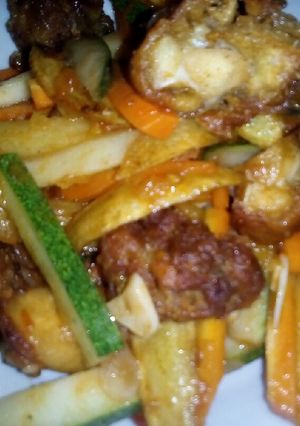 Foto resep Ayam dan Kentang Asam Manis