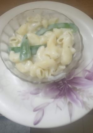 व्हाइट सॉस पास्ता (white sauce pasta recipe in Hindi) रेसिपी मुख्य फोटो