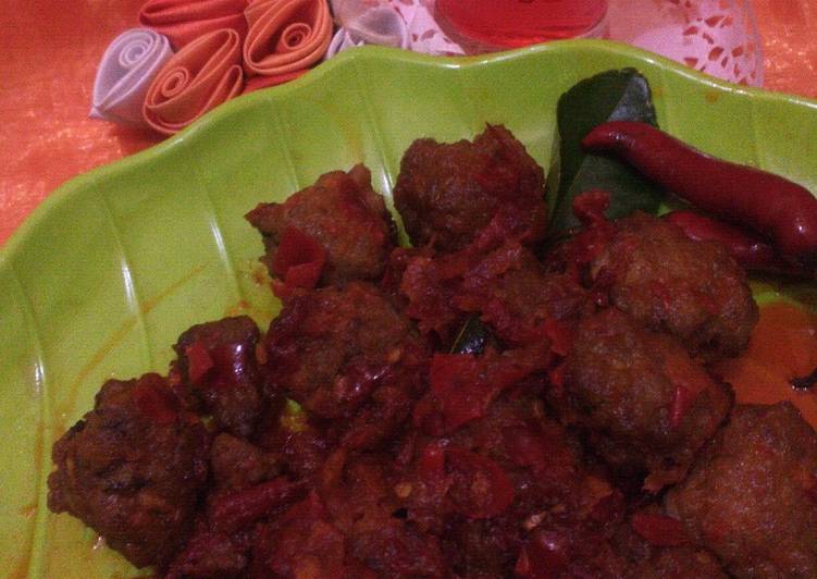 Bola bola sapi balado