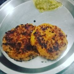 A picture of Dal ke kabab.