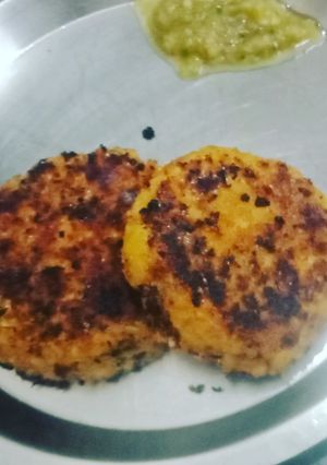 A picture of Dal ke kabab.