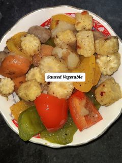 সটেড ভেজিটেবল (Sauted Vegetables recipe in Bengali) রেসিপির প্রধান ছবি