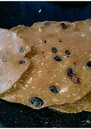 A picture of Wheat flour papri / chikki.