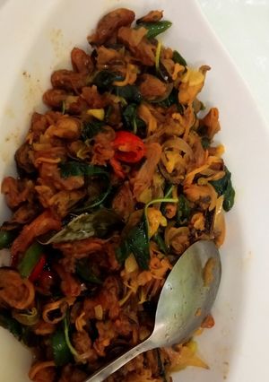 Foto resep Oseng kerang pedas kemangi#weekendchallenge15k#