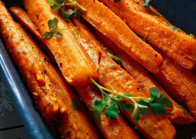 Honey Glazed Roasted Carrots With Fennel