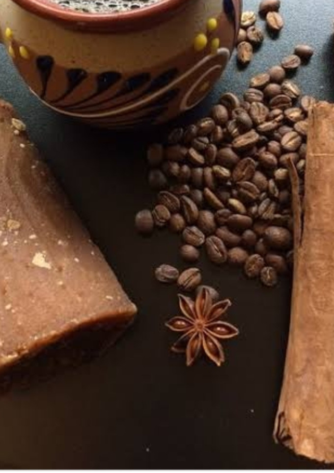 Una foto de Café natural de olla: especial de la casa mexicana
