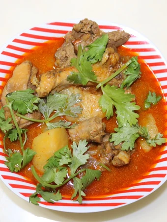 Easy Steps to Make Marsala Chicken Curry with Potatoes the Delicious Tasty