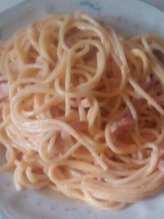 Una foto de Espaguetis carbonara 🍝