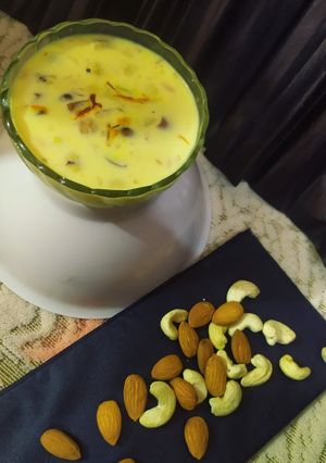 केसर की खीर (Kesa ki kheer recipe in hindi) रेसिपी मुख्य फोटो