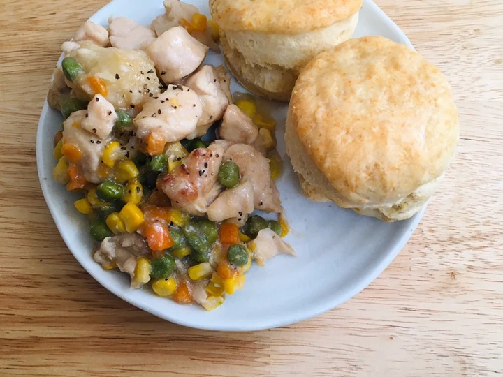 Simple Way Make Recipe Chicken Pot “No Pie” with Buttermilk Biscuits that is Perfect, Addictive}