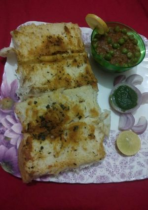 A picture of Pav bhaji.