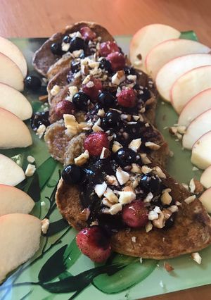 A picture of Oat-banana pancakes.