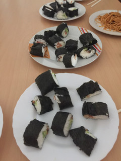 Una foto de Sushi casero