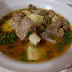 A picture of Aloo gosht.