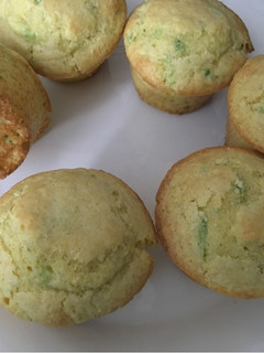 A picture of Easy Jalapeño corn bread.