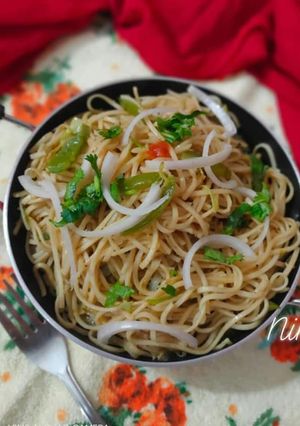 A picture of Veg Hakka Noodles.