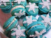 Una foto de macarons dulces