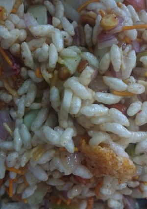 A picture of Murmure chaat.