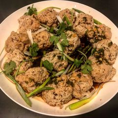 A picture of Lion’s Head Seitan Meatballs.