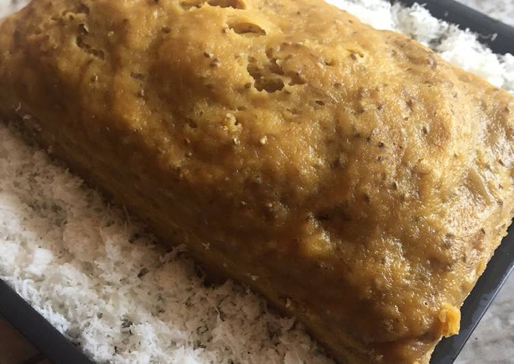 Resep Bolu pisang keju kukus tabur kelapa parut yang Lezat